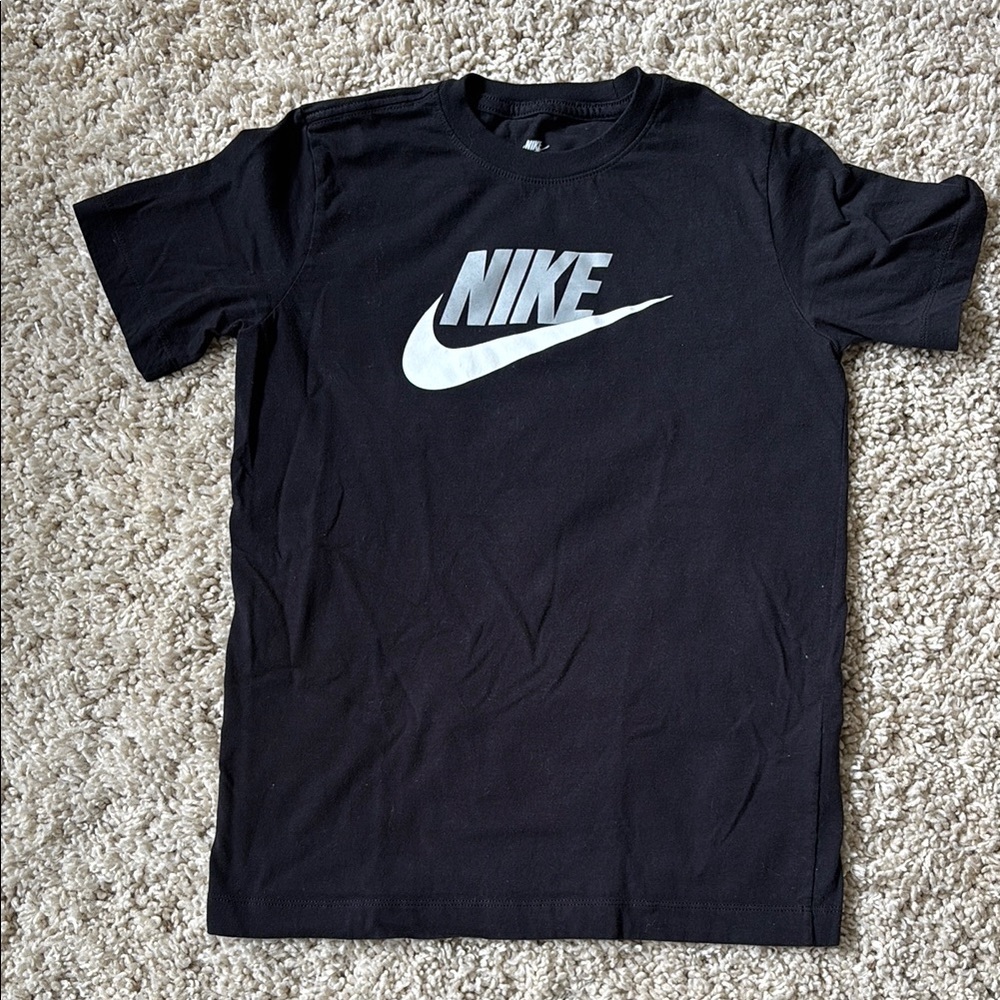 Nike Black Short Sleeve Tee with Iconic Swoosh